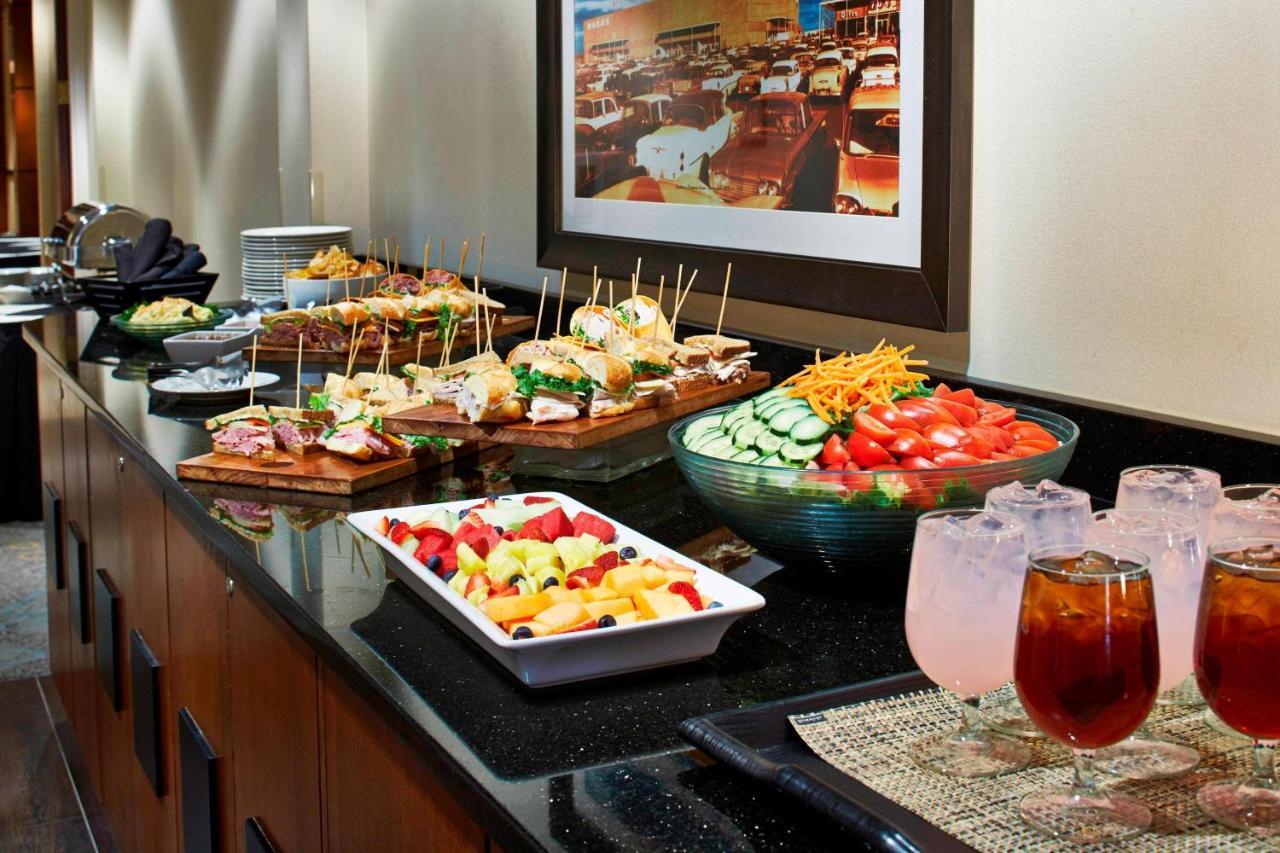 Courtyard By Marriott Bloomington Mall Of America Ξενοδοχείο Εξωτερικό φωτογραφία